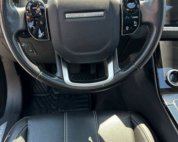 Сірий Ленд Ровер Рендж Ровер Велар, об'ємом двигуна 3 л та пробігом 89 тис. км за 39500 $, фото 44 на Automoto.ua