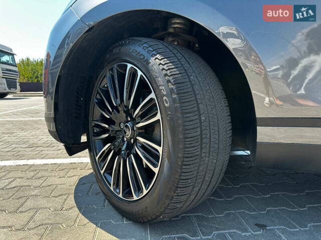 Серый Ленд Ровер Рендж Ровер Велар, объемом двигателя 3 л и пробегом 89 тыс. км за 40500 $, фото 3 на Automoto.ua