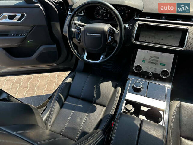 Сірий Ленд Ровер Рендж Ровер Велар, об'ємом двигуна 3 л та пробігом 89 тис. км за 39500 $, фото 27 на Automoto.ua