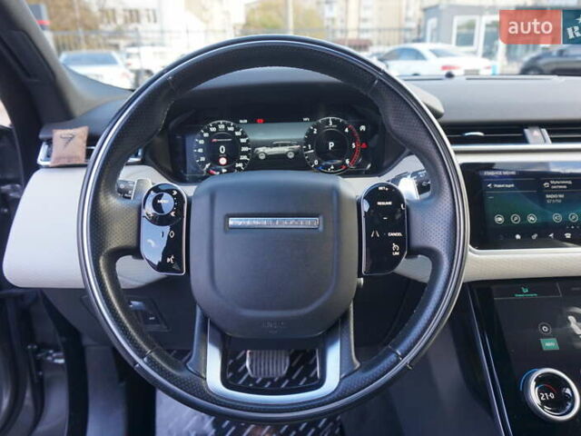 Серый Ленд Ровер Рендж Ровер Велар, объемом двигателя 2 л и пробегом 26 тыс. км за 44000 $, фото 40 на Automoto.ua