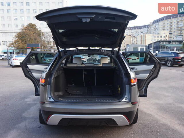 Серый Ленд Ровер Рендж Ровер Велар, объемом двигателя 2 л и пробегом 26 тыс. км за 44000 $, фото 36 на Automoto.ua