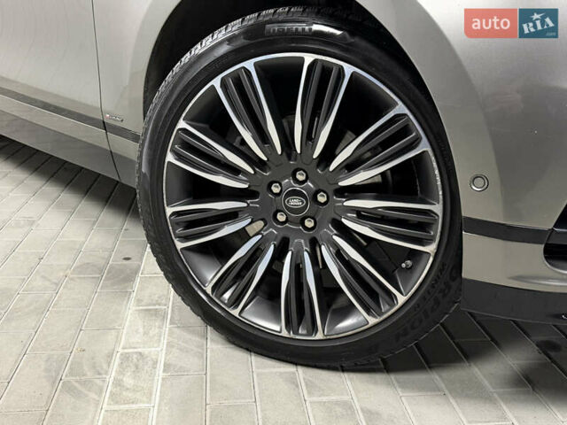 Серый Ленд Ровер Рендж Ровер Велар, объемом двигателя 3 л и пробегом 113 тыс. км за 38000 $, фото 10 на Automoto.ua