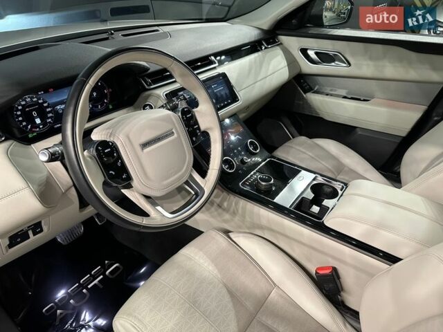 Серый Ленд Ровер Рендж Ровер Велар, объемом двигателя 2 л и пробегом 137 тыс. км за 34500 $, фото 15 на Automoto.ua