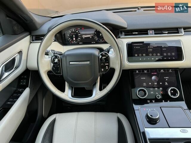 Сірий Ленд Ровер Рендж Ровер Велар, об'ємом двигуна 3 л та пробігом 83 тис. км за 46000 $, фото 17 на Automoto.ua