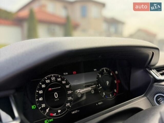 Сірий Ленд Ровер Рендж Ровер Велар, об'ємом двигуна 2 л та пробігом 140 тис. км за 32999 $, фото 45 на Automoto.ua