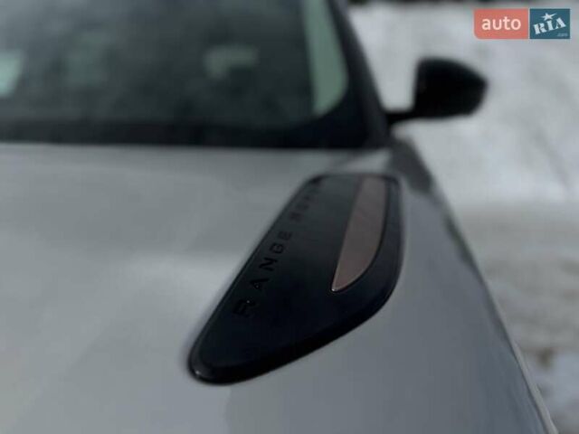 Сірий Ленд Ровер Рендж Ровер Велар, об'ємом двигуна 2 л та пробігом 137 тис. км за 33500 $, фото 18 на Automoto.ua