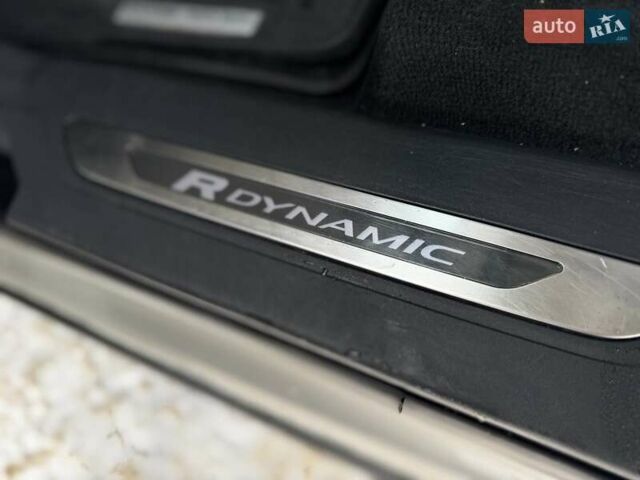 Сірий Ленд Ровер Рендж Ровер Велар, об'ємом двигуна 2 л та пробігом 137 тис. км за 33500 $, фото 32 на Automoto.ua