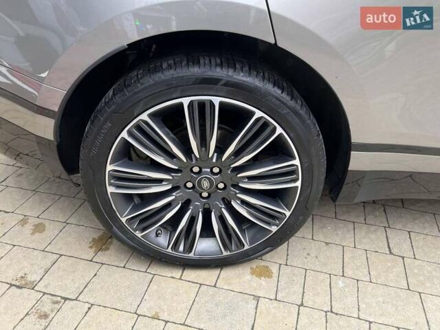 Ленд Ровер Рендж Ровер Велар 2017 в Львове на Automoto.ua Серый Ленд Ровер Рендж Ровер Велар, объемом двигателя 3 л и пробегом 83 тыс. км за 44900 $, фото 6 на Automoto.ua