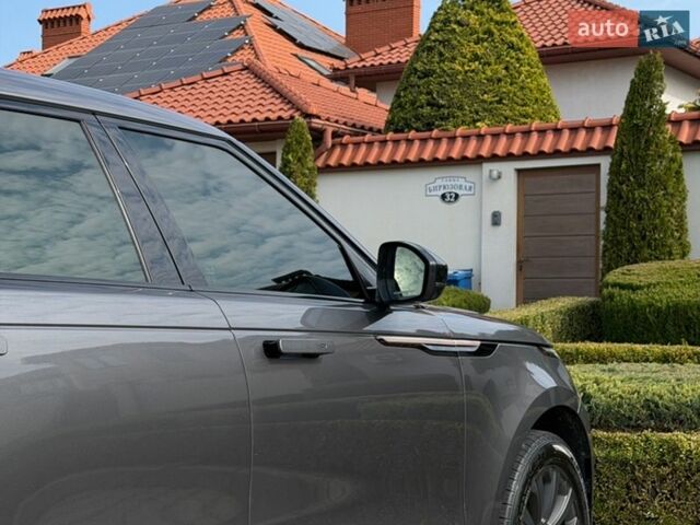 Сірий Ленд Ровер Рендж Ровер Велар, об'ємом двигуна 2 л та пробігом 140 тис. км за 32999 $, фото 33 на Automoto.ua