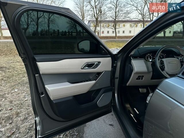 Серый Ленд Ровер Рендж Ровер Велар, объемом двигателя 3 л и пробегом 106 тыс. км за 39500 $, фото 25 на Automoto.ua