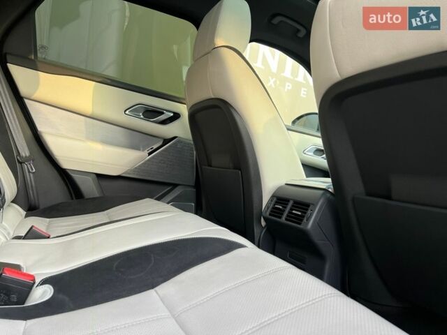 Сірий Ленд Ровер Рендж Ровер Велар, об'ємом двигуна 3 л та пробігом 83 тис. км за 46000 $, фото 26 на Automoto.ua