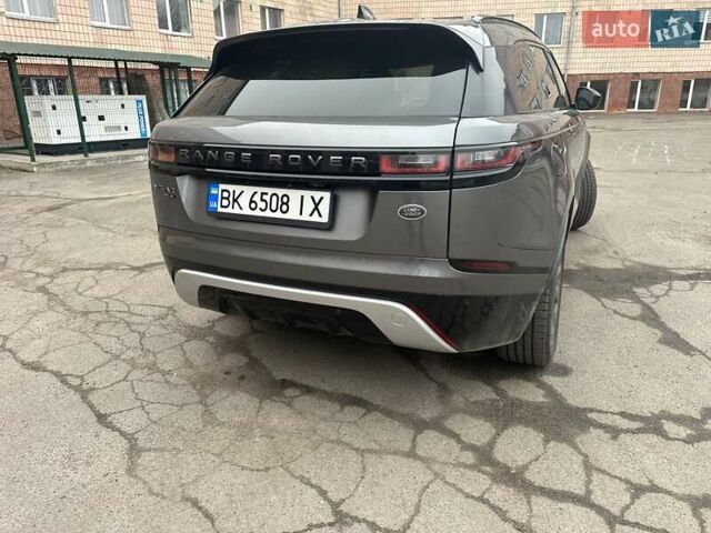 Серый Ленд Ровер Рендж Ровер Велар, объемом двигателя 2 л и пробегом 133 тыс. км за 31000 $, фото 11 на Automoto.ua