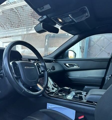 Сірий Ленд Ровер Рендж Ровер Велар, об'ємом двигуна 2 л та пробігом 153 тис. км за 31000 $, фото 13 на Automoto.ua