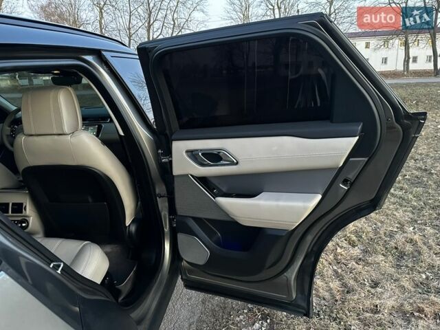 Серый Ленд Ровер Рендж Ровер Велар, объемом двигателя 3 л и пробегом 106 тыс. км за 39500 $, фото 35 на Automoto.ua