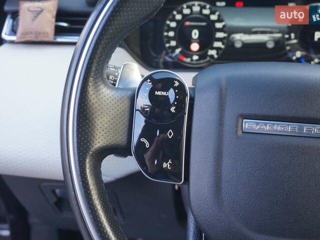 Серый Ленд Ровер Рендж Ровер Велар, объемом двигателя 2 л и пробегом 26 тыс. км за 44000 $, фото 42 на Automoto.ua