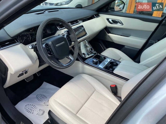 Серый Ленд Ровер Рендж Ровер Велар, объемом двигателя 2.99 л и пробегом 185 тыс. км за 39900 $, фото 8 на Automoto.ua