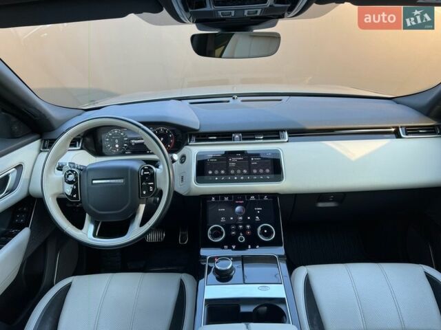 Сірий Ленд Ровер Рендж Ровер Велар, об'ємом двигуна 3 л та пробігом 83 тис. км за 46000 $, фото 15 на Automoto.ua
