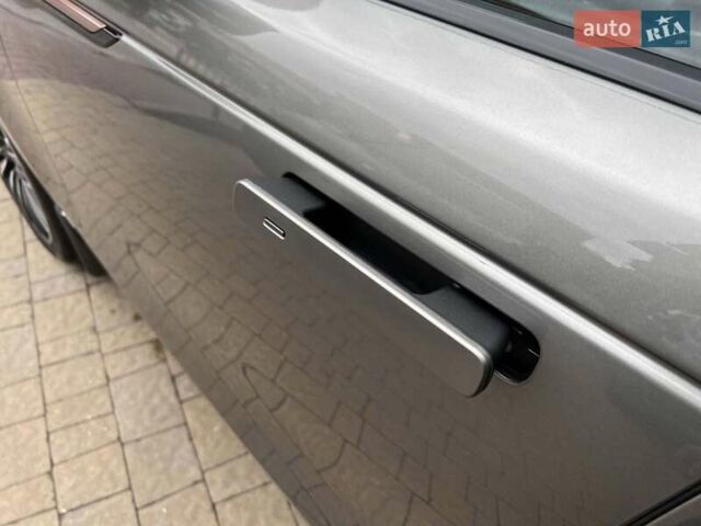 Ленд Ровер Рендж Ровер Велар 2017 в Львове на Automoto.ua Серый Ленд Ровер Рендж Ровер Велар, объемом двигателя 3 л и пробегом 83 тыс. км за 44900 $, фото 14 на Automoto.ua
