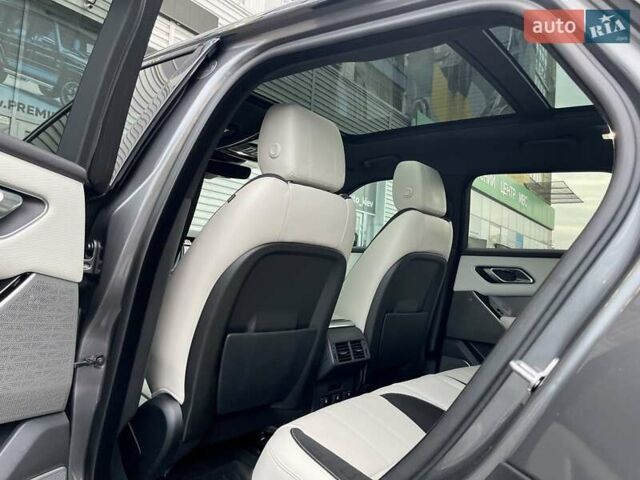 Сірий Ленд Ровер Рендж Ровер Велар, об'ємом двигуна 2 л та пробігом 93 тис. км за 43500 $, фото 46 на Automoto.ua