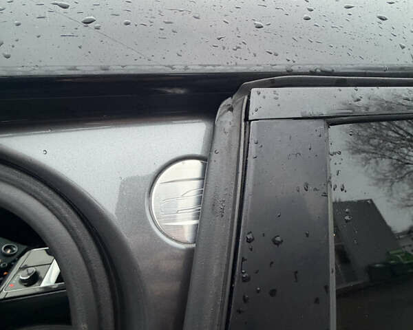 Сірий Ленд Ровер Рендж Ровер Велар, об'ємом двигуна 2 л та пробігом 150 тис. км за 30500 $, фото 10 на Automoto.ua