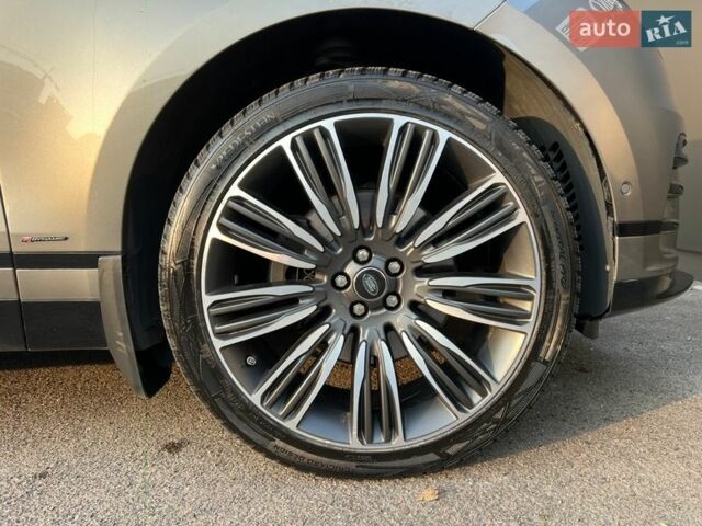 Сірий Ленд Ровер Рендж Ровер Велар, об'ємом двигуна 3 л та пробігом 83 тис. км за 46000 $, фото 12 на Automoto.ua