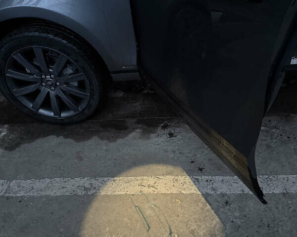 Сірий Ленд Ровер Рендж Ровер Велар, об'ємом двигуна 2 л та пробігом 150 тис. км за 30500 $, фото 12 на Automoto.ua