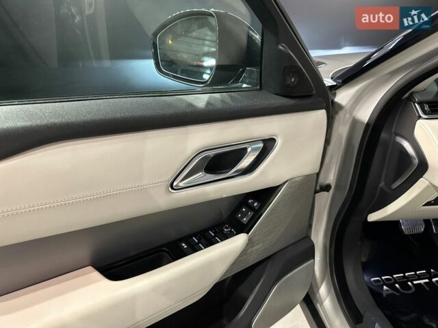 Серый Ленд Ровер Рендж Ровер Велар, объемом двигателя 2 л и пробегом 137 тыс. км за 34500 $, фото 16 на Automoto.ua
