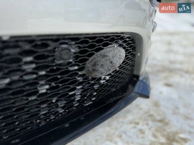 Сірий Ленд Ровер Рендж Ровер Велар, об'ємом двигуна 2 л та пробігом 137 тис. км за 33500 $, фото 17 на Automoto.ua