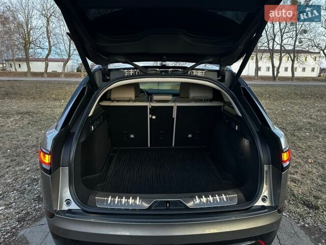 Серый Ленд Ровер Рендж Ровер Велар, объемом двигателя 3 л и пробегом 106 тыс. км за 39500 $, фото 12 на Automoto.ua