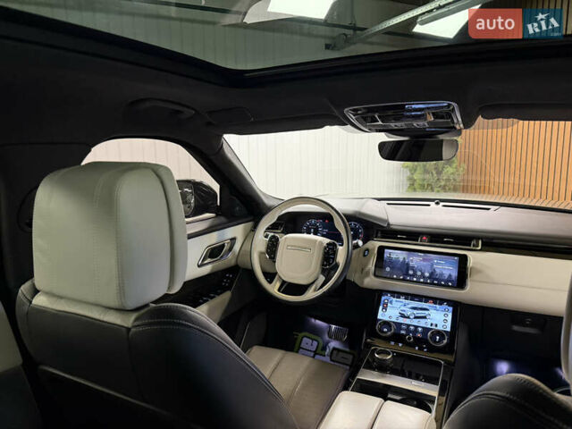 Серый Ленд Ровер Рендж Ровер Велар, объемом двигателя 3 л и пробегом 113 тыс. км за 38000 $, фото 27 на Automoto.ua
