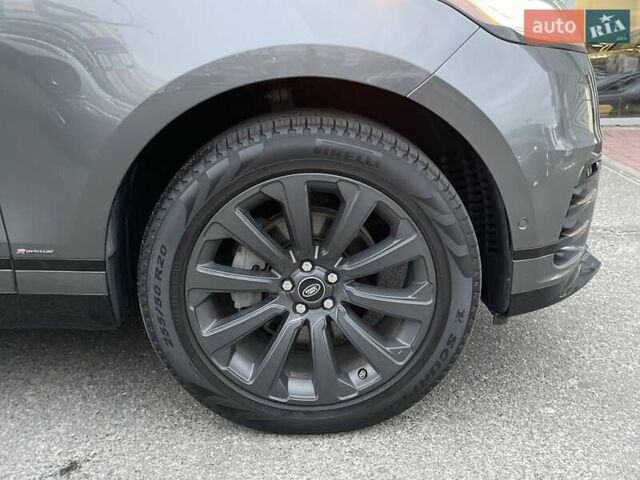Сірий Ленд Ровер Рендж Ровер Велар, об'ємом двигуна 2 л та пробігом 93 тис. км за 43500 $, фото 6 на Automoto.ua