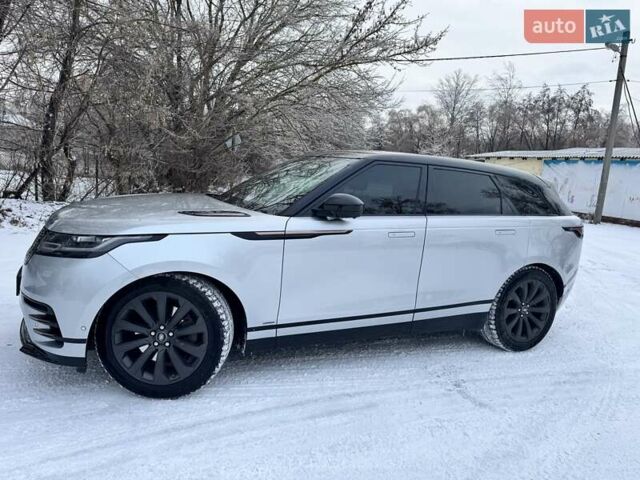 Серый Ленд Ровер Рендж Ровер Велар, объемом двигателя 2 л и пробегом 83 тыс. км за 38900 $, фото 1 на Automoto.ua