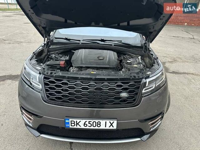 Серый Ленд Ровер Рендж Ровер Велар, объемом двигателя 2 л и пробегом 133 тыс. км за 31000 $, фото 2 на Automoto.ua