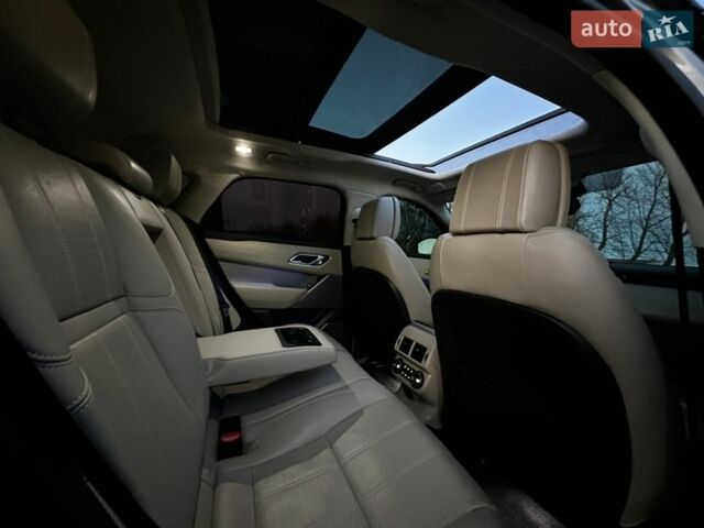 Серый Ленд Ровер Рендж Ровер Велар, объемом двигателя 3 л и пробегом 106 тыс. км за 39500 $, фото 46 на Automoto.ua