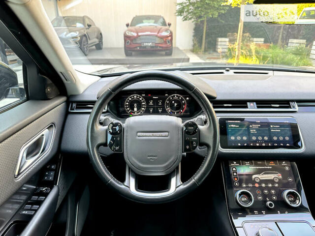 Серый Ленд Ровер Рендж Ровер Велар, объемом двигателя 3 л и пробегом 87 тыс. км за 39499 $, фото 15 на Automoto.ua