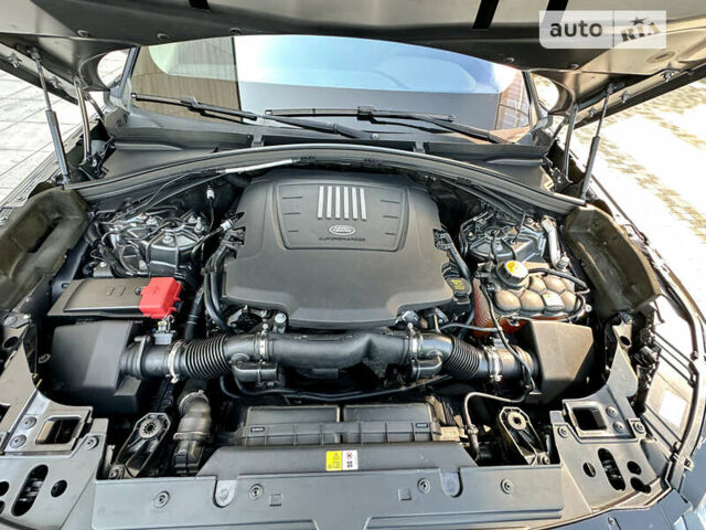 Серый Ленд Ровер Рендж Ровер Велар, объемом двигателя 3 л и пробегом 87 тыс. км за 39499 $, фото 14 на Automoto.ua