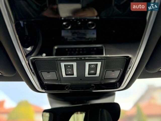 Сірий Ленд Ровер Рендж Ровер Велар, об'ємом двигуна 2 л та пробігом 140 тис. км за 32999 $, фото 69 на Automoto.ua