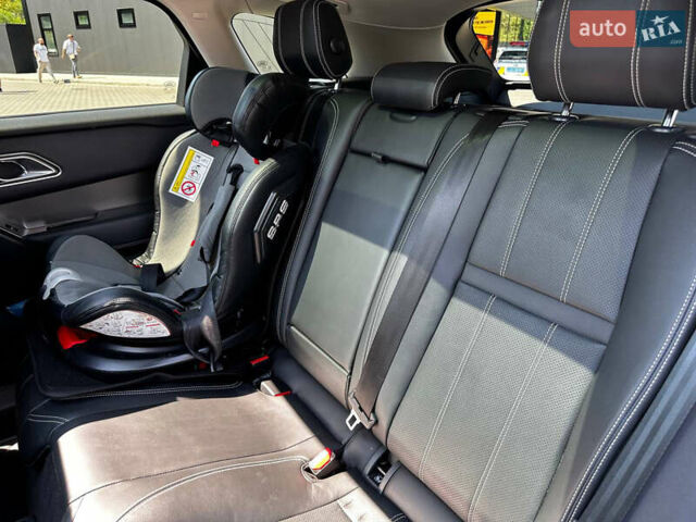 Серый Ленд Ровер Рендж Ровер Велар, объемом двигателя 3 л и пробегом 89 тыс. км за 40500 $, фото 41 на Automoto.ua