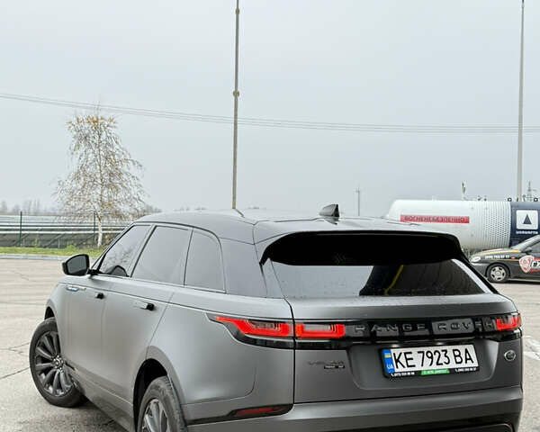 Серый Ленд Ровер Рендж Ровер Велар, объемом двигателя 2 л и пробегом 147 тыс. км за 29999 $, фото 5 на Automoto.ua