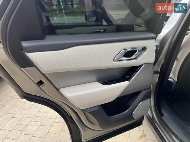 Ленд Ровер Рендж Ровер Велар 2017 в Львове на Automoto.ua Серый Ленд Ровер Рендж Ровер Велар, объемом двигателя 3 л и пробегом 83 тыс. км за 44900 $, фото 39 на Automoto.ua