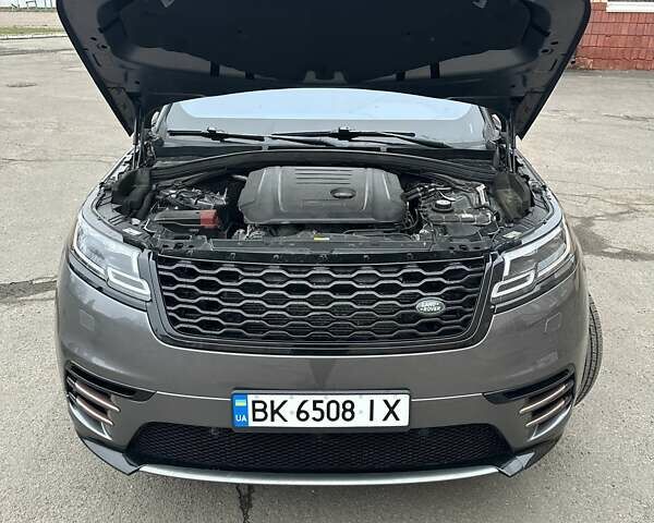 Серый Ленд Ровер Рендж Ровер Велар, объемом двигателя 2 л и пробегом 133 тыс. км за 31000 $, фото 1 на Automoto.ua