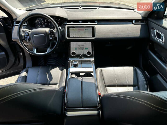 Сірий Ленд Ровер Рендж Ровер Велар, об'ємом двигуна 3 л та пробігом 89 тис. км за 39500 $, фото 26 на Automoto.ua