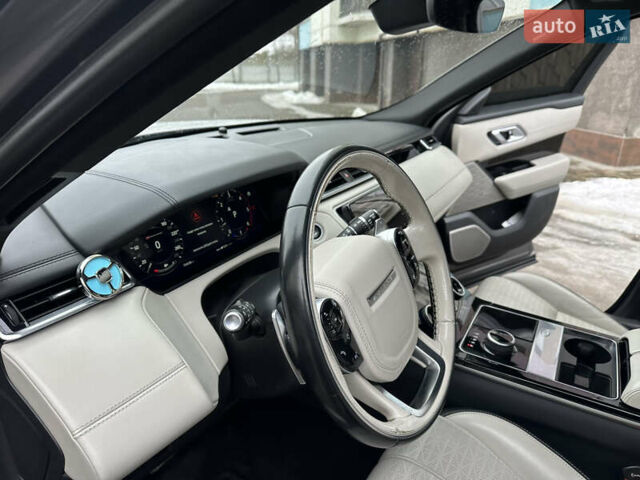 Сірий Ленд Ровер Рендж Ровер Велар, об'ємом двигуна 2.99 л та пробігом 150 тис. км за 41000 $, фото 17 на Automoto.ua