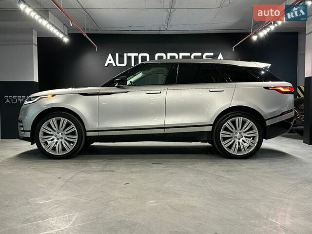Серый Ленд Ровер Рендж Ровер Велар, объемом двигателя 2 л и пробегом 137 тыс. км за 34500 $, фото 3 на Automoto.ua