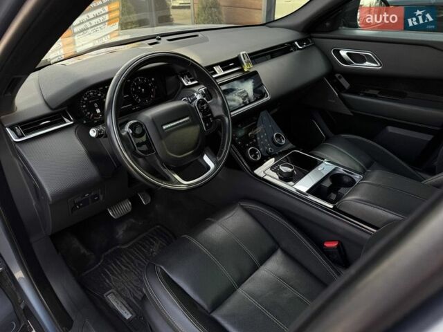 Серый Ленд Ровер Рендж Ровер Велар, объемом двигателя 3 л и пробегом 242 тыс. км за 25999 $, фото 42 на Automoto.ua