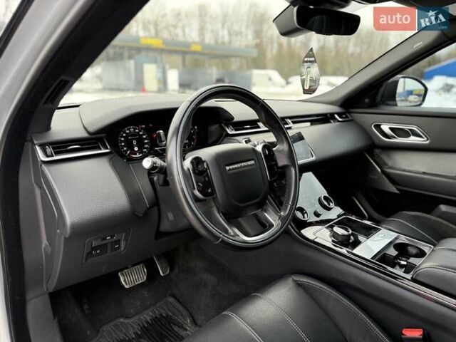 Сірий Ленд Ровер Рендж Ровер Велар, об'ємом двигуна 2 л та пробігом 130 тис. км за 34650 $, фото 26 на Automoto.ua