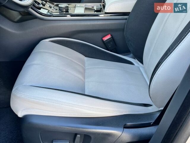 Сірий Ленд Ровер Рендж Ровер Велар, об'ємом двигуна 2 л та пробігом 109 тис. км за 37000 $, фото 19 на Automoto.ua