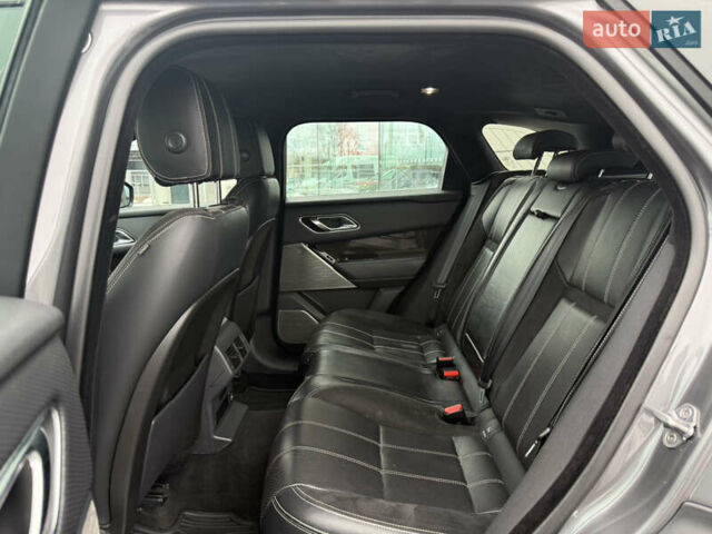 Серый Ленд Ровер Рендж Ровер Велар, объемом двигателя 2 л и пробегом 150 тыс. км за 35000 $, фото 9 на Automoto.ua