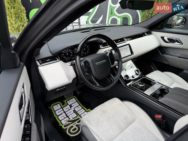 Сірий Ленд Ровер Рендж Ровер Велар, об'ємом двигуна 2 л та пробігом 30 тис. км за 39999 $, фото 46 на Automoto.ua