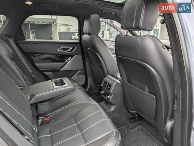 Серый Ленд Ровер Рендж Ровер Велар, объемом двигателя 3 л и пробегом 242 тыс. км за 29999 $, фото 40 на Automoto.ua